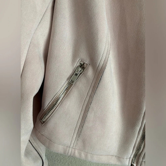 Torrid Suede Style Zippered Moto Jacket in Blush Pink 2 - Picture 5 of 12